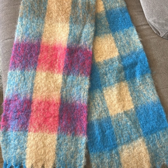COS Oversized Mohair Blend Checked Scarf in Light Blue - Picture 5 of 5